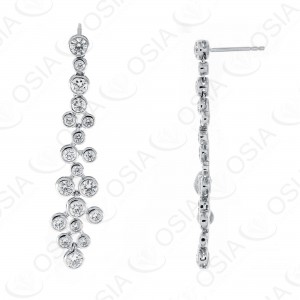 18 KARAT DIAMOND EARRING