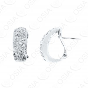 18 KARAT DIAMOND EARRING