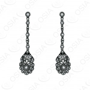 18 KARAT DIAMOND EARRING